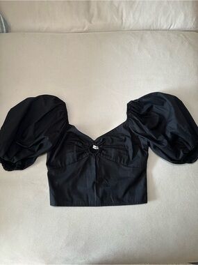 Abercrombie keyhole puff sleeve top